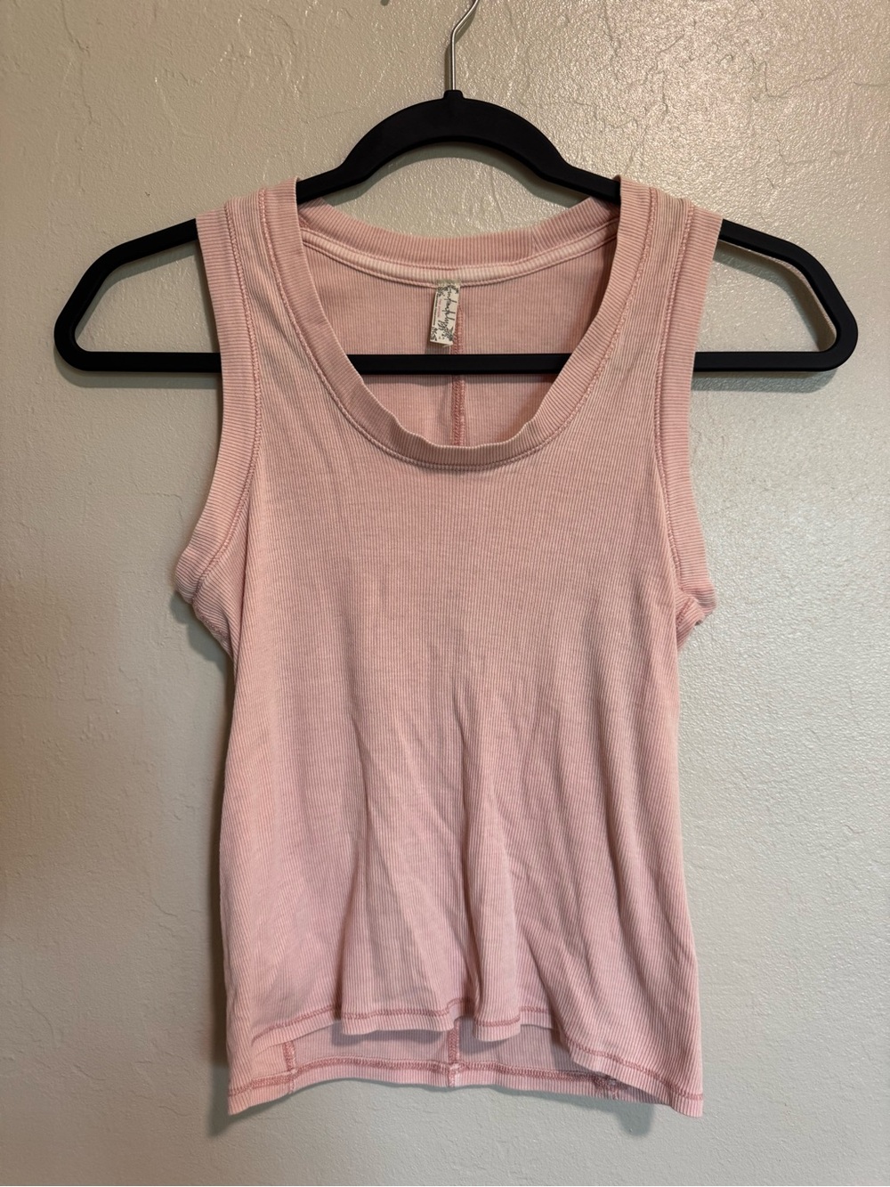 Free People Dusty Pink Ribbed Scoop Neck Tank Top XS Raw Seam